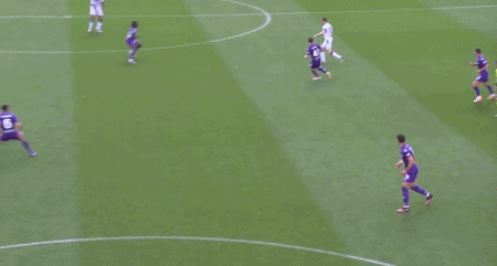 佛罗伦萨-险胜克罗托内,继续保持领先的简单介绍 佛罗伦萨-险胜克罗托内,继续保持领先的简单介绍