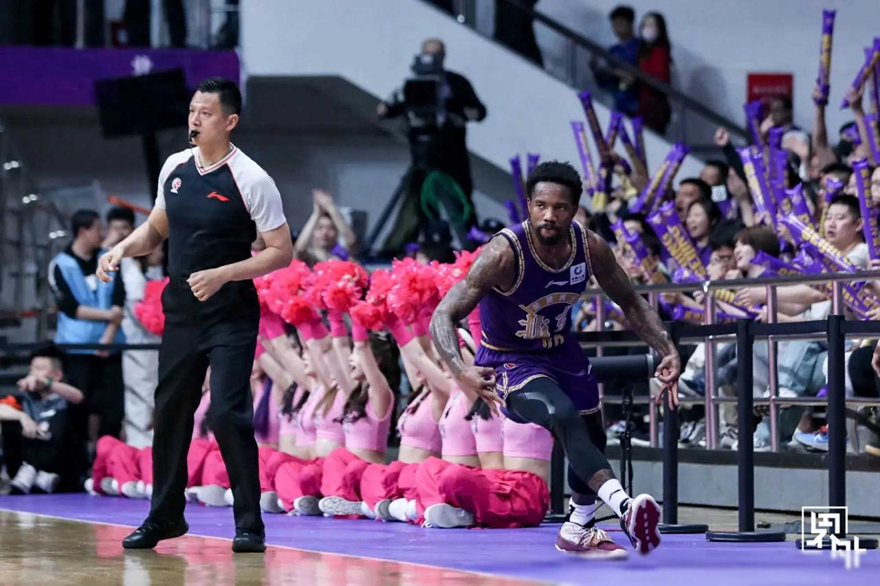 爱游戏在线-江苏队交出惊人的比赛表现，引发热议的简单介绍