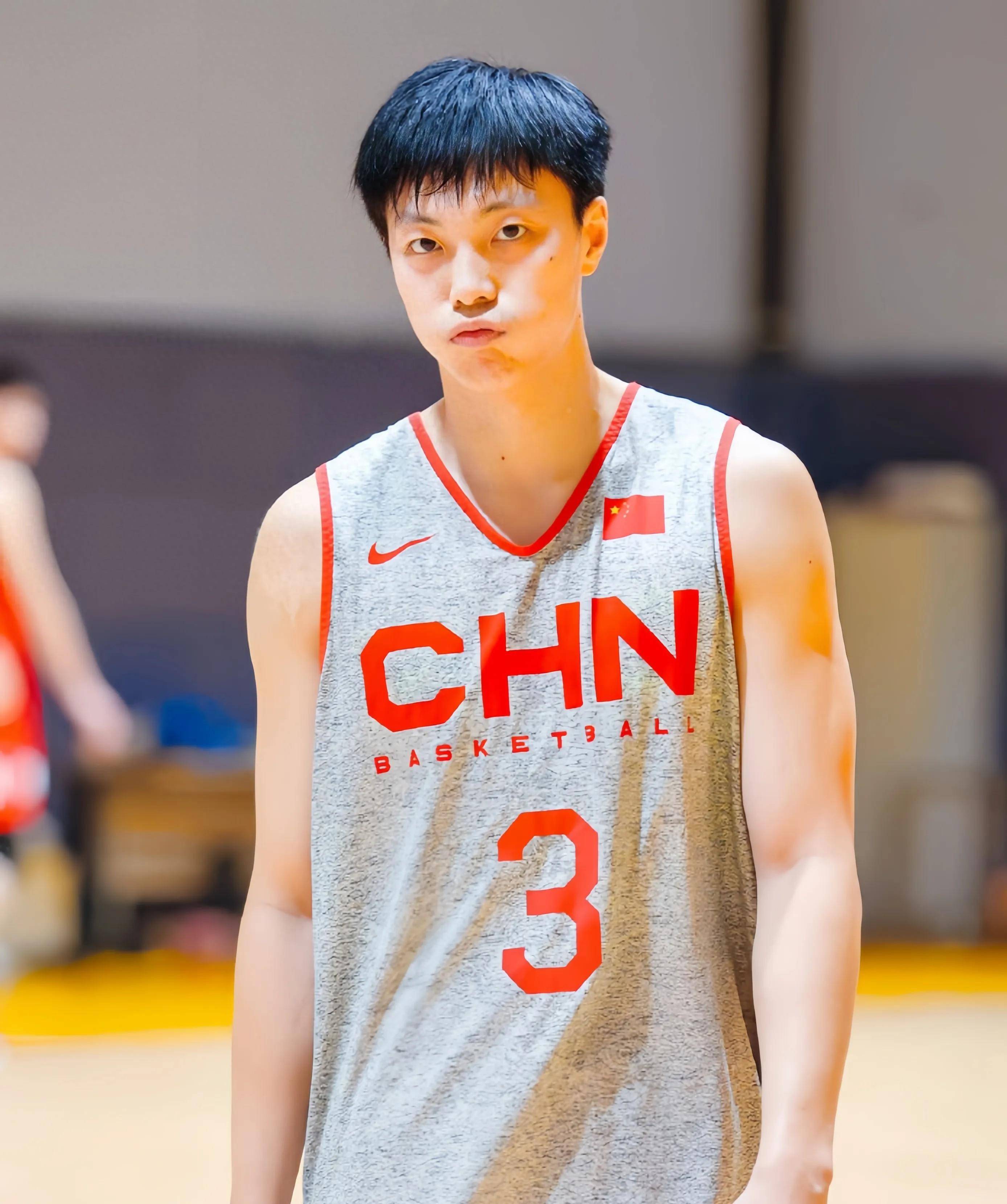 爱游戏在线登录-关于德国足球联赛新秀闪亮登场，备受瞩目的新星崭露头角的信息