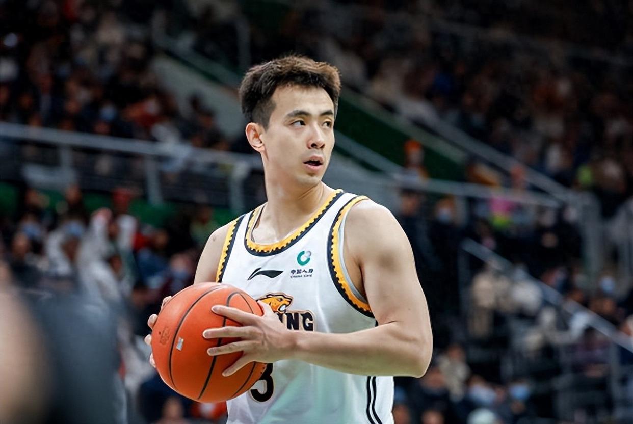 甘冈大胜,稳定积分榜前进步 甘冈大胜,稳定积分榜前进步