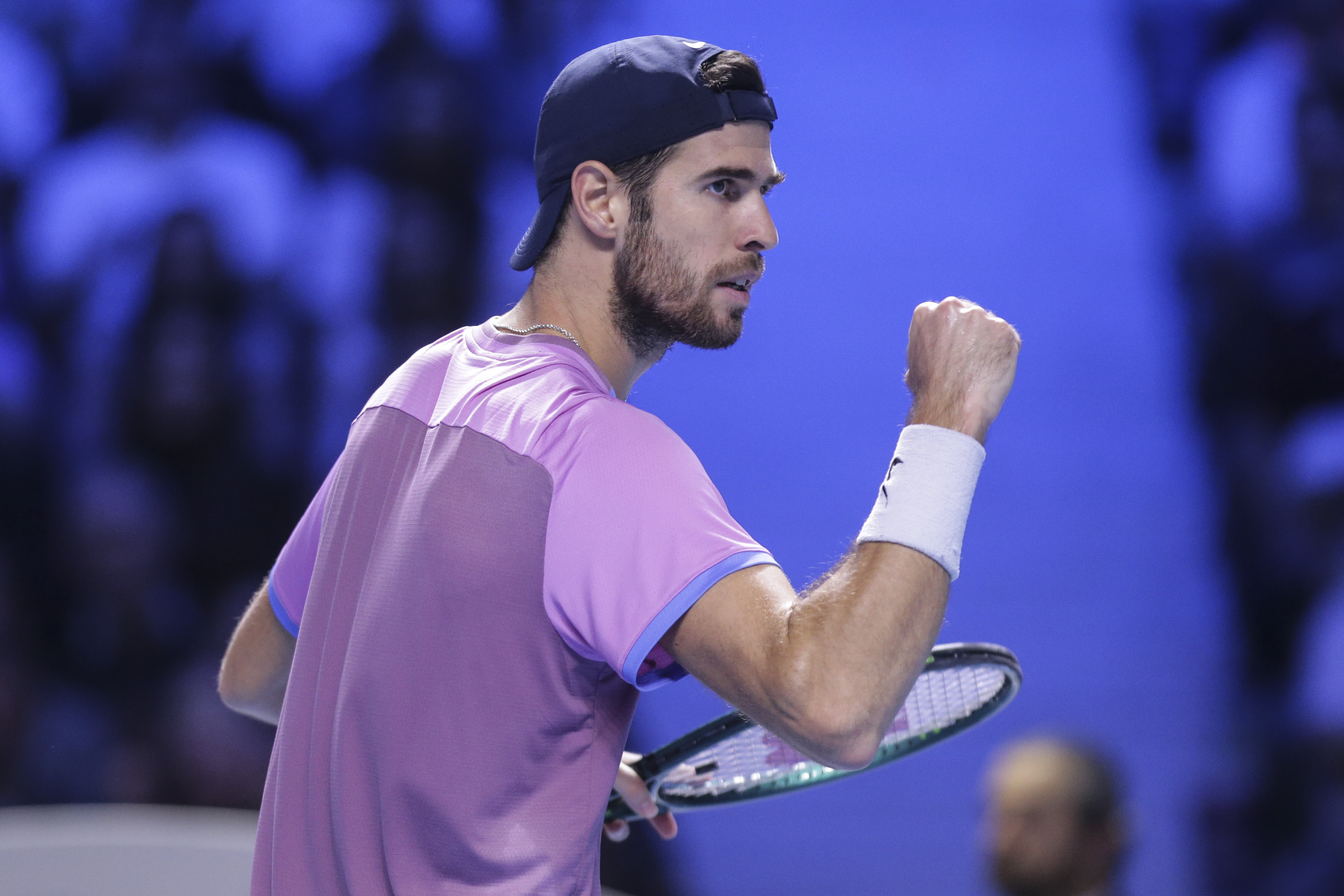 俄罗斯网球选手夺冠,实力出众 俄罗斯网球选手夺冠,实力出众