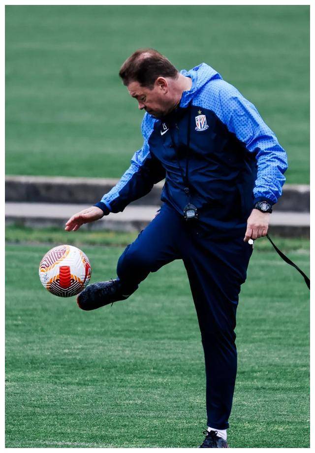 瑞士女足期待突破,备战面对强劲对手的简单介绍 瑞士女足期待突破,备战面对强劲对手的简单介绍