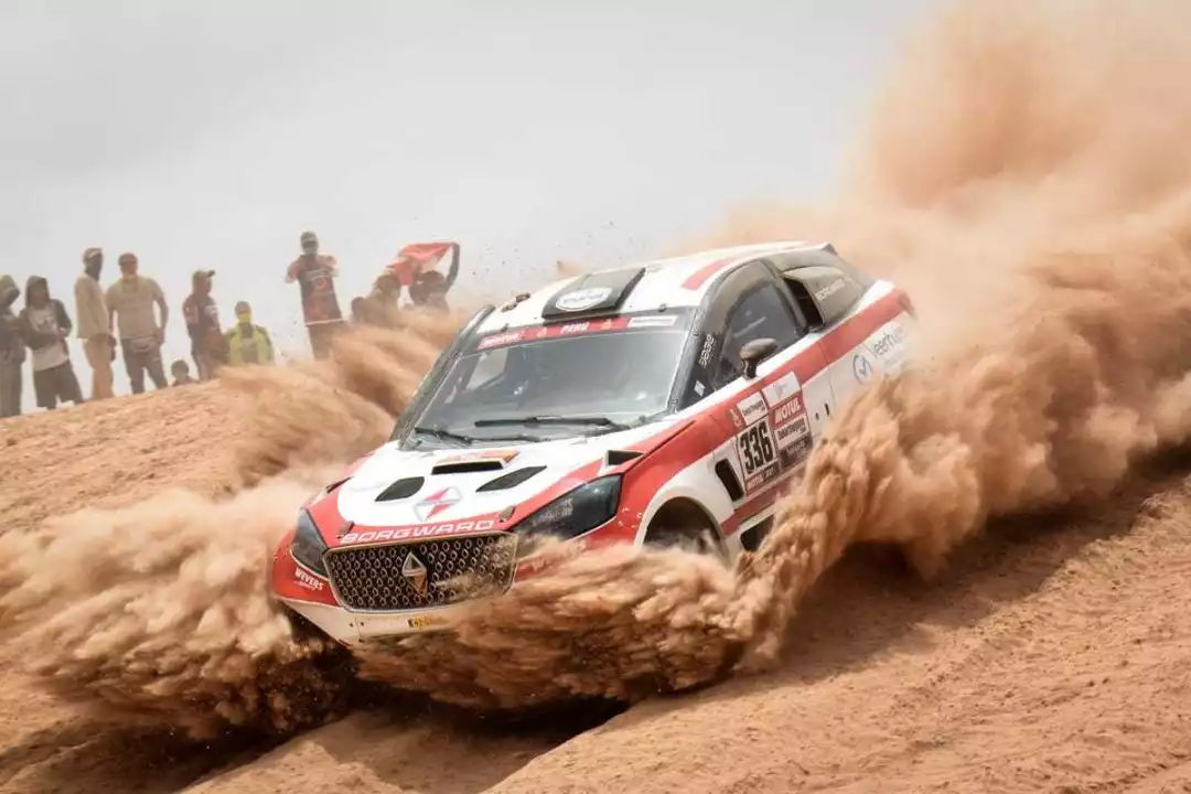 爱游戏-秘鲁选手黄沙是金，勤奋努力夺得佳绩常胜的简单介绍