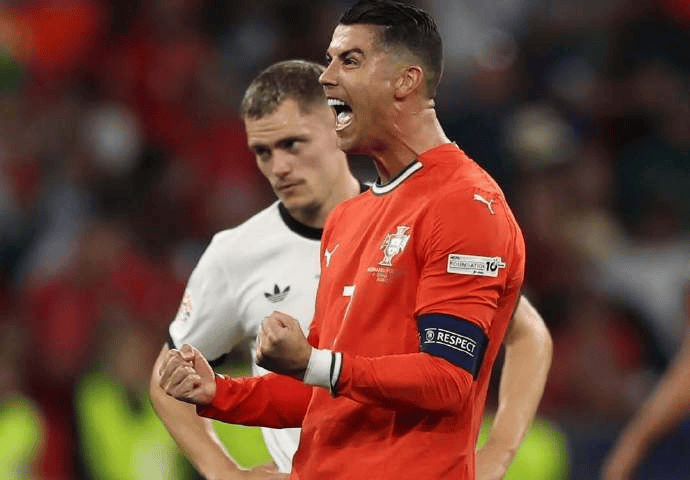 意大利惜败葡萄牙,晋级之路难行的简单介绍 意大利惜败葡萄牙,晋级之路难行的简单介绍