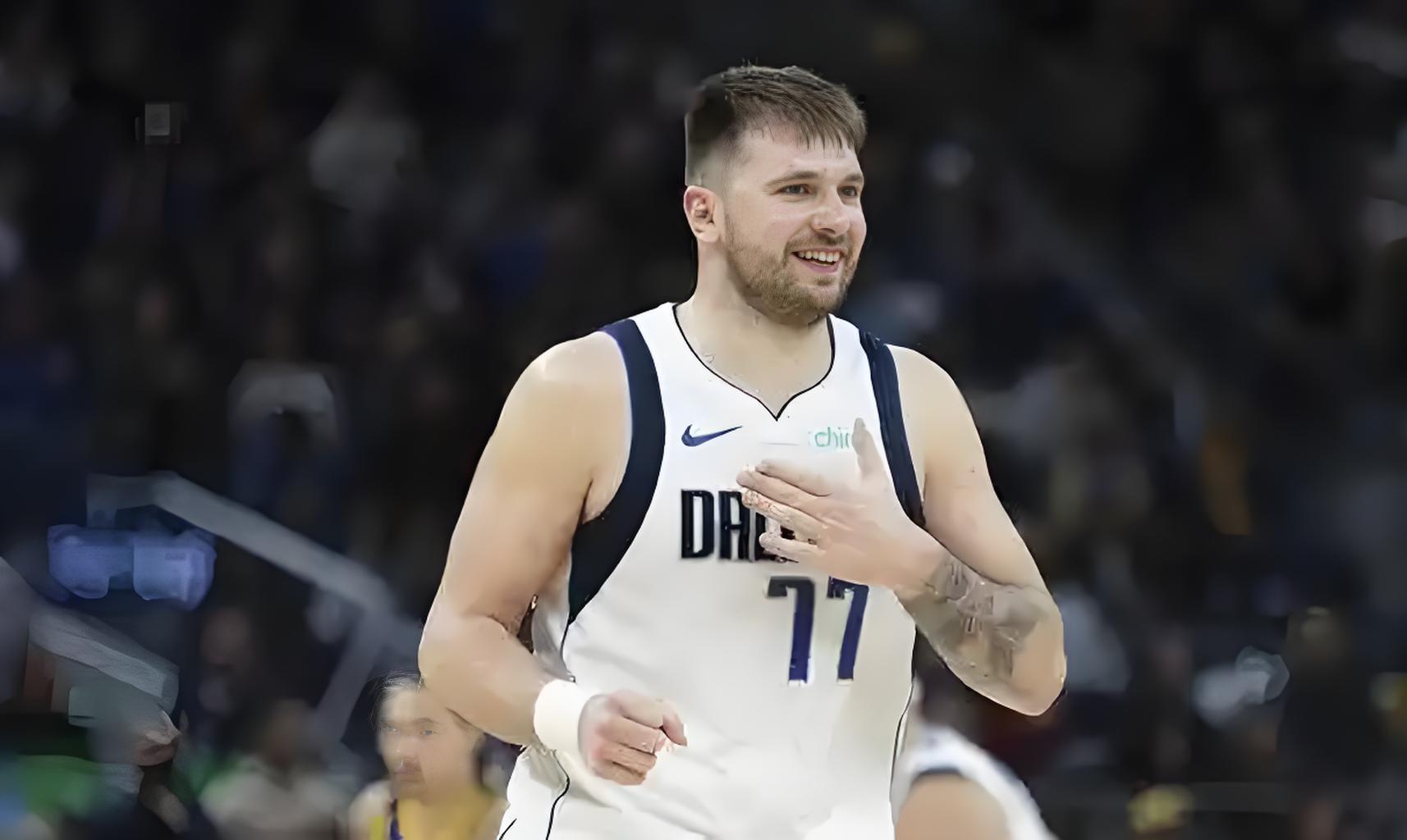 爱游戏体育官网-独行侠主场击败开拓者，录得四连胜