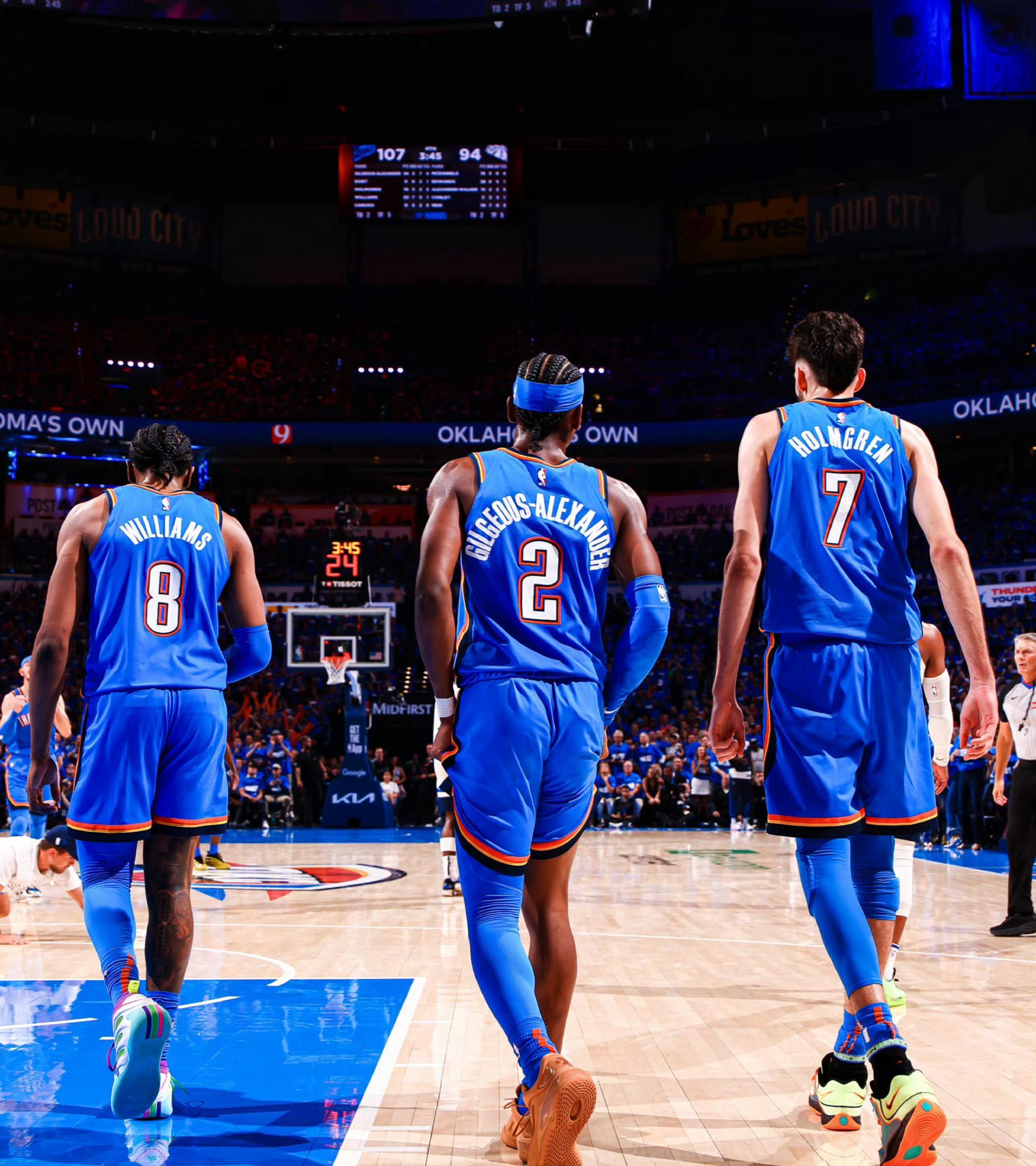 包含快船队在主场以巨大优势分战胜活塞队的词条 包含快船队在主场以巨大优势分战胜活塞队的词条