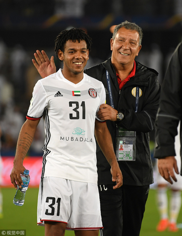 爱游戏官网-俄罗斯队发挥不俗，成功杀进半决赛