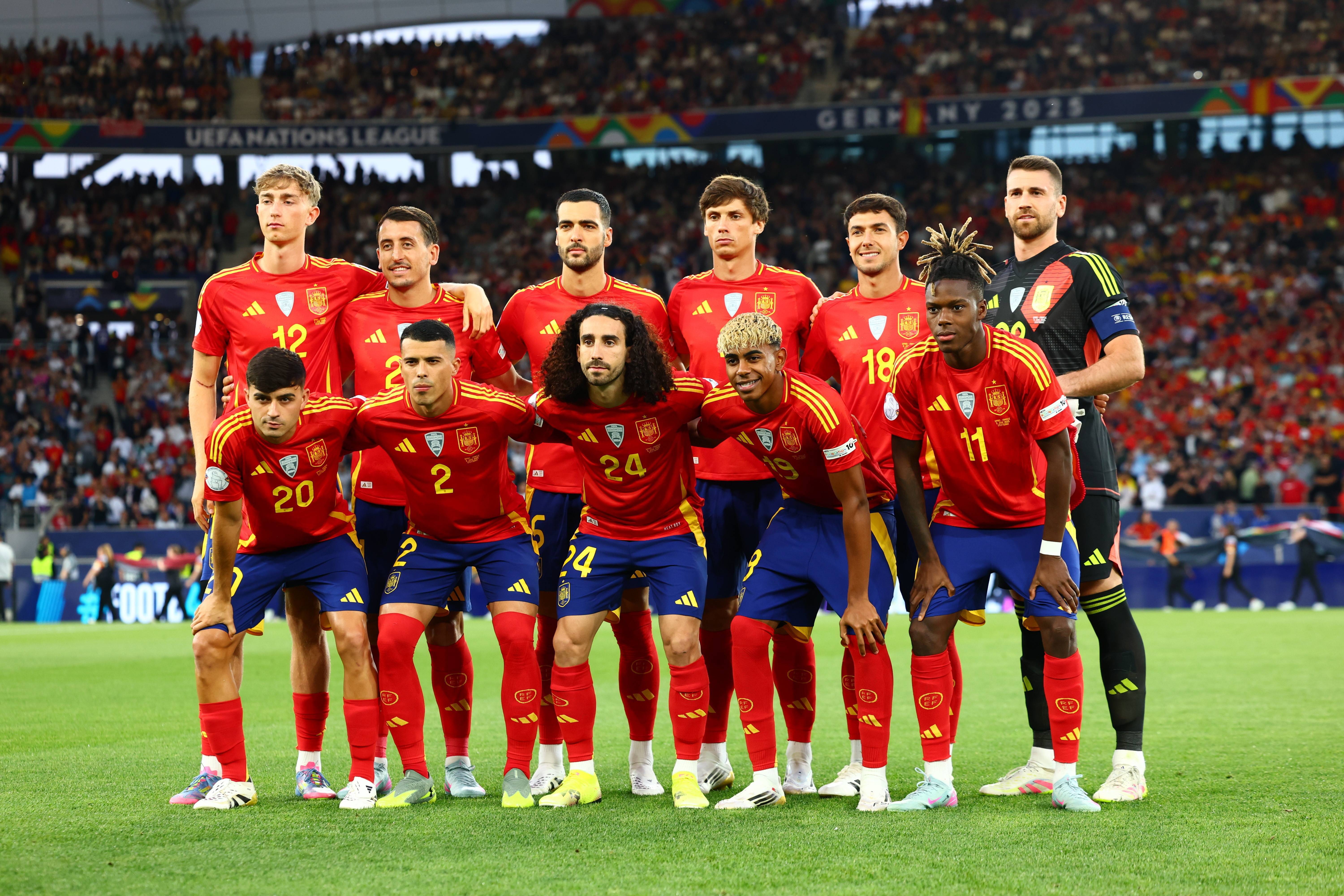 爱游戏体育官网-欧国联联赛场面火爆多队争夺晋级资格的简单介绍