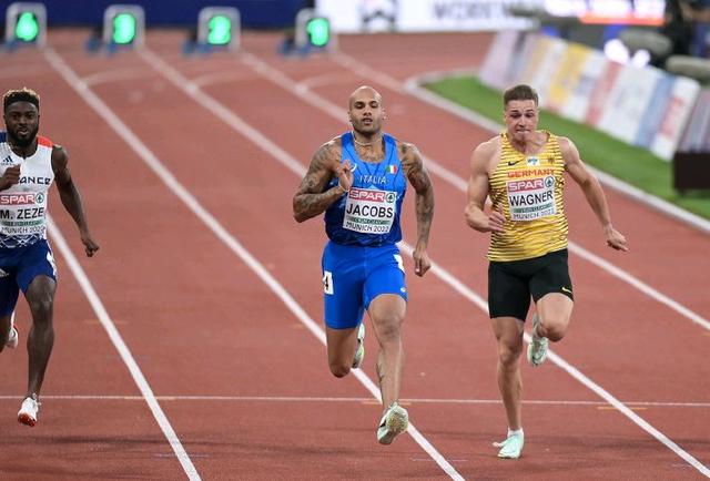 大西洋球队强势登顶,卫冕冠军诞生 大西洋球队强势登顶,卫冕冠军诞生