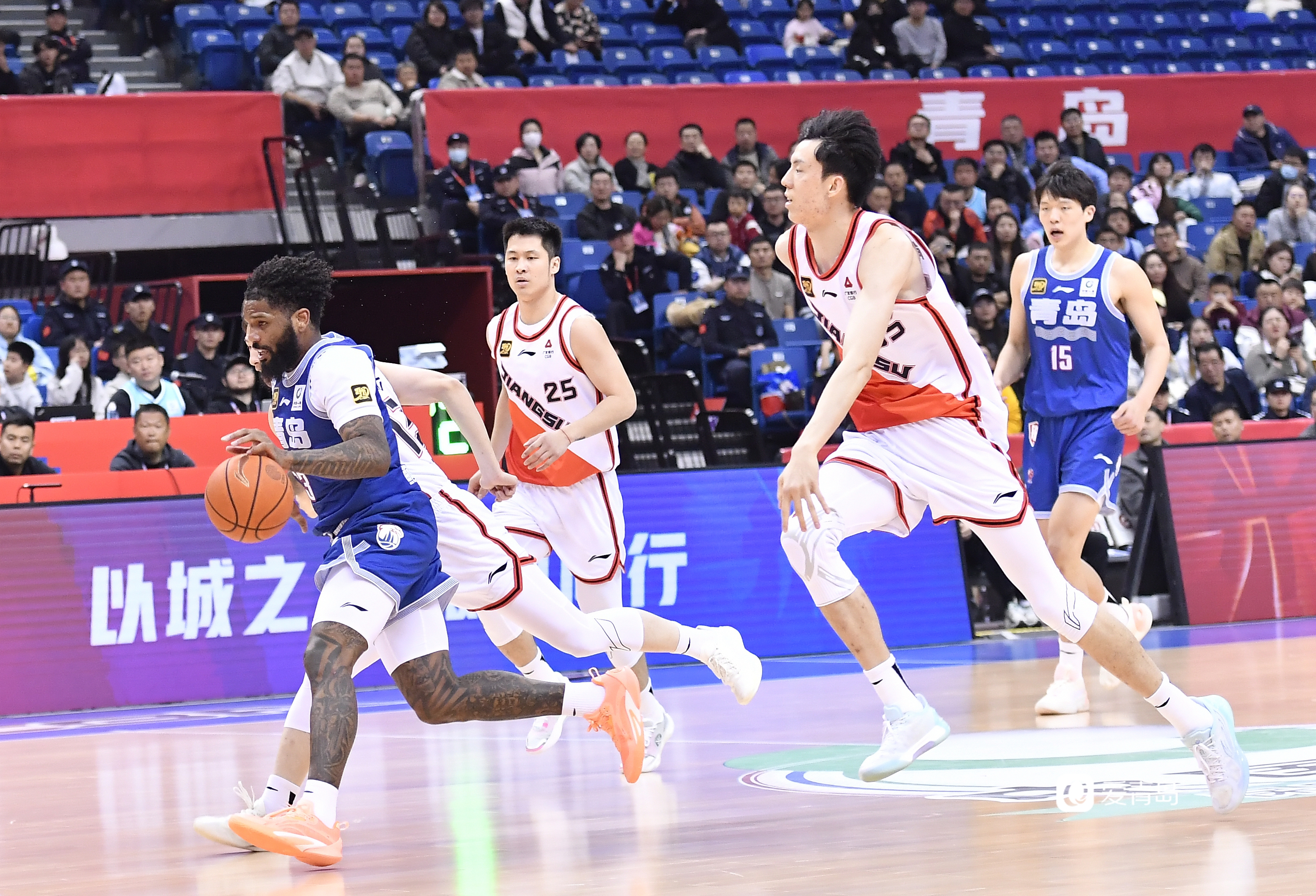 爱游戏网页版登录入口-江苏男篮终结连败，豪取客场胜利