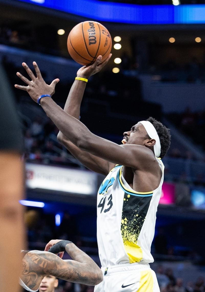 猛龙击败魔术,西亚卡姆26分 猛龙击败魔术,西亚卡姆26分