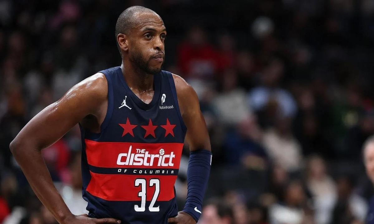 雄鹿逆转爵士,米德尔顿致胜球 雄鹿逆转爵士,米德尔顿致胜球