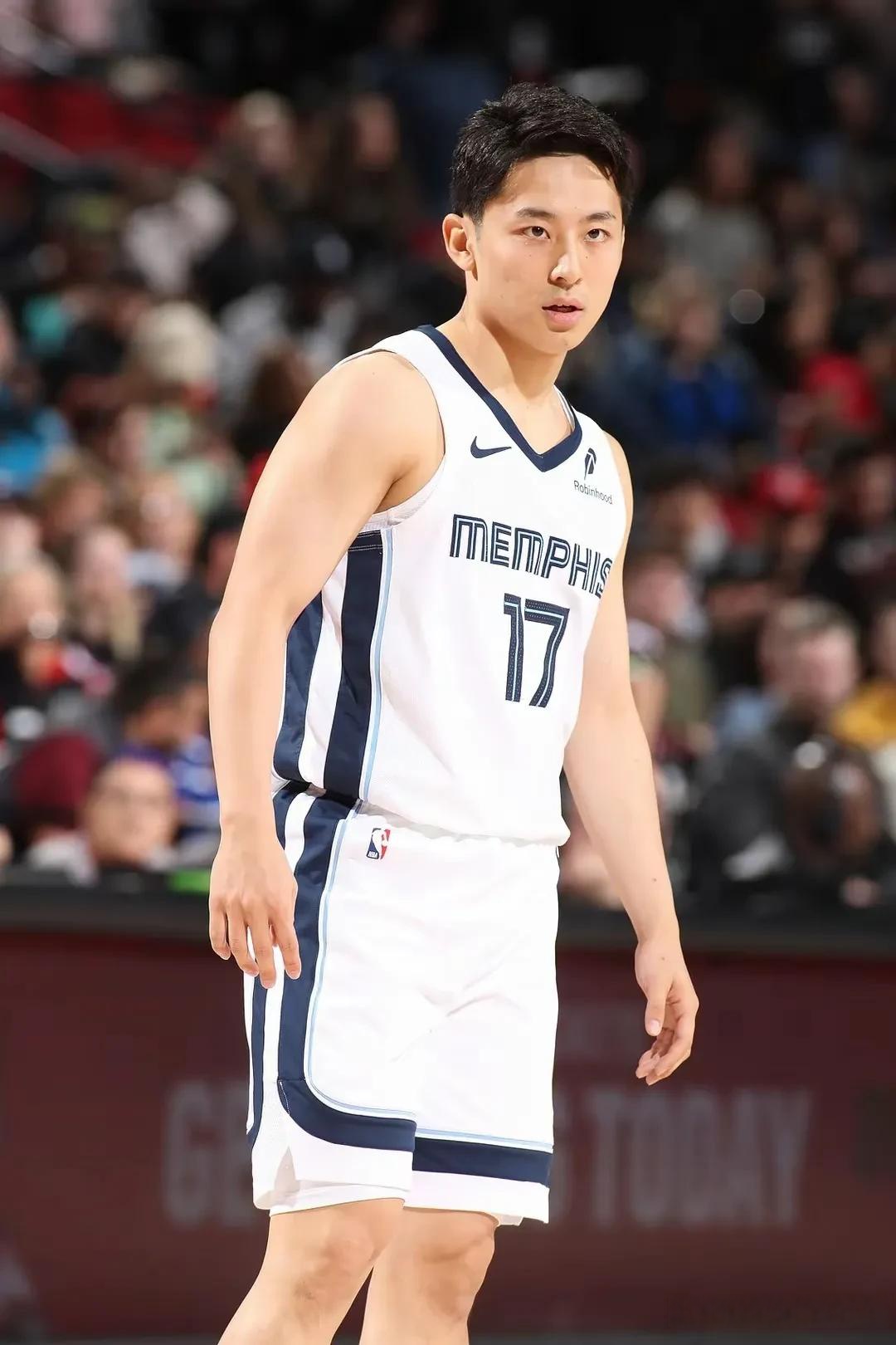 开拓者再胜灰熊,领先优势持续 开拓者再胜灰熊,领先优势持续